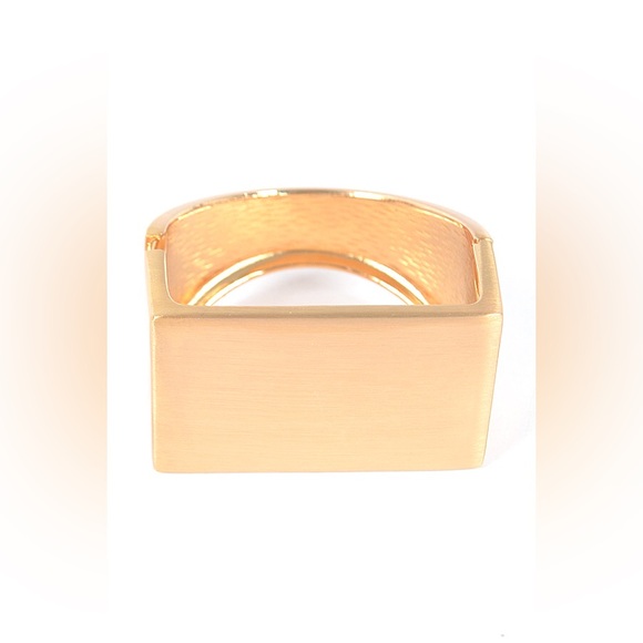 Gold Bangle Bracelet - Picture 1 of 3